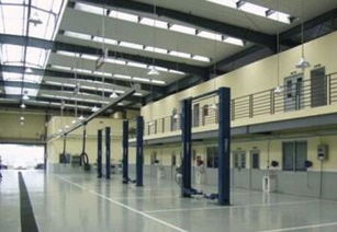 專業房屋維修與裝修服務 一站式解決廚房防水、辦公室工裝及管道疏通需求